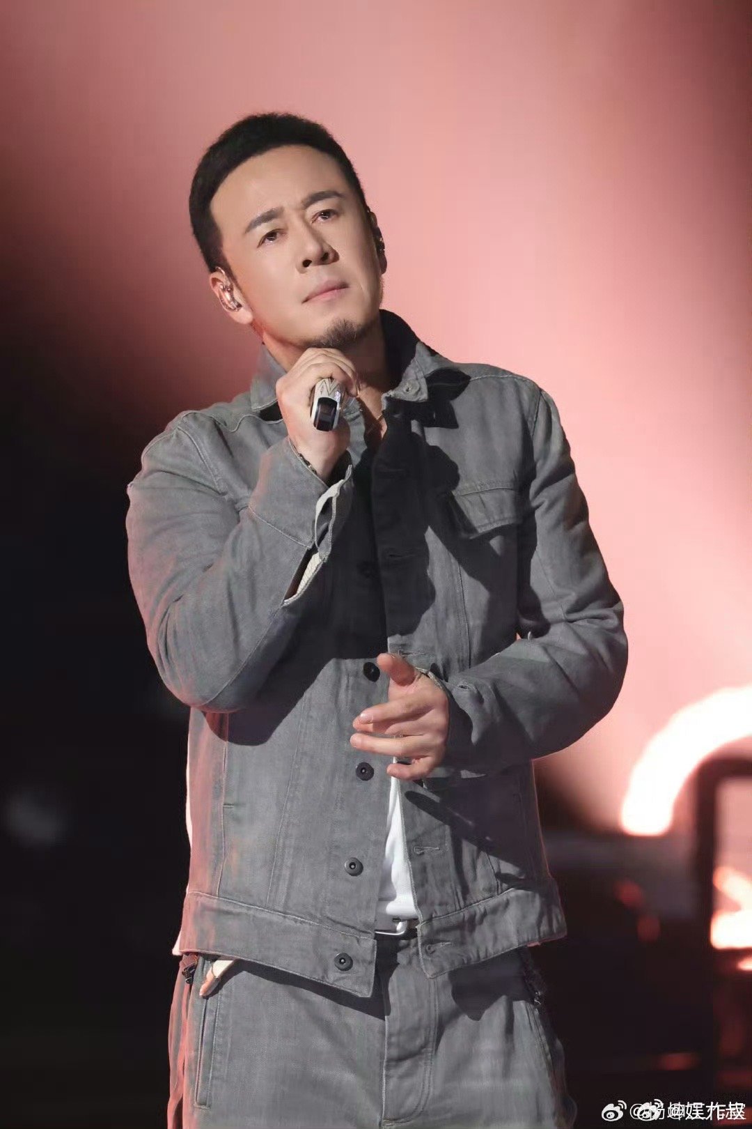 杨坤最新动态更新🌟